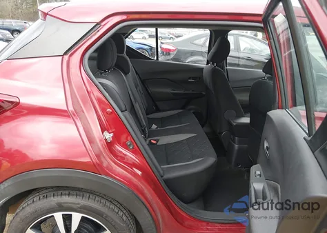 2020 Nissan Kicks Sv Xtronic Cvt z USA, uszkodzony, nr VIN 3N1CP5CV8LL523998